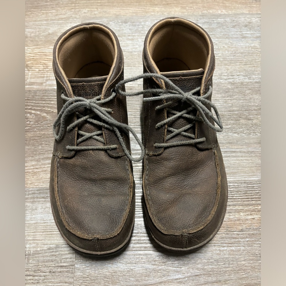 Olukai Ohana boots size 11